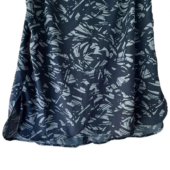 BANANA REPUBLIC NWOT SLEEVELESS SLIT FRONT TOP | SIZE: SMALL - Picture 4 of 8